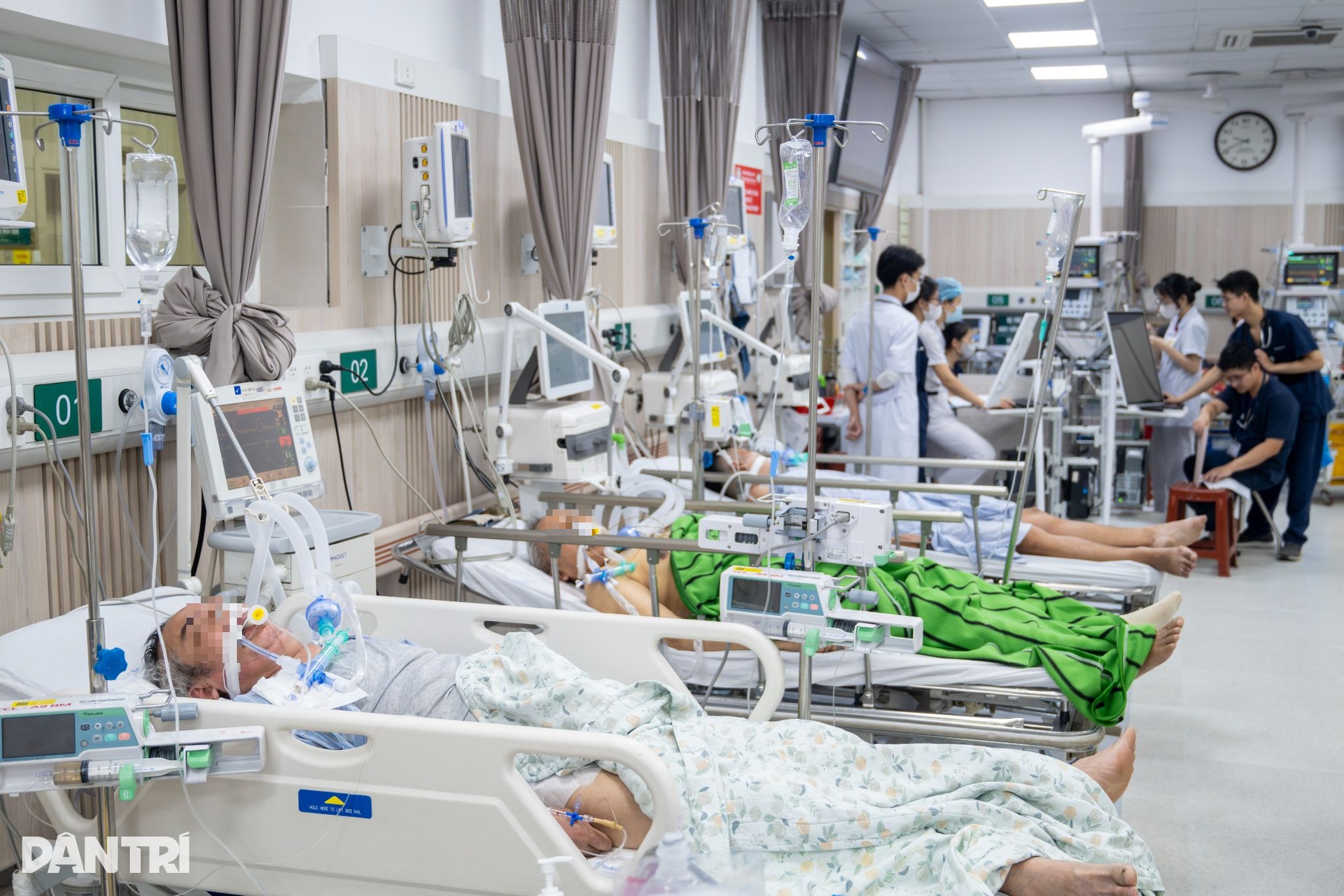 “Cân não” với từng nhịp tim tại nơi giữ trăm sinh mệnh xuyên Tết - 4 “Cân não” với từng nhịp tim tại nơi giữ trăm sinh mệnh xuyên Tết - 4