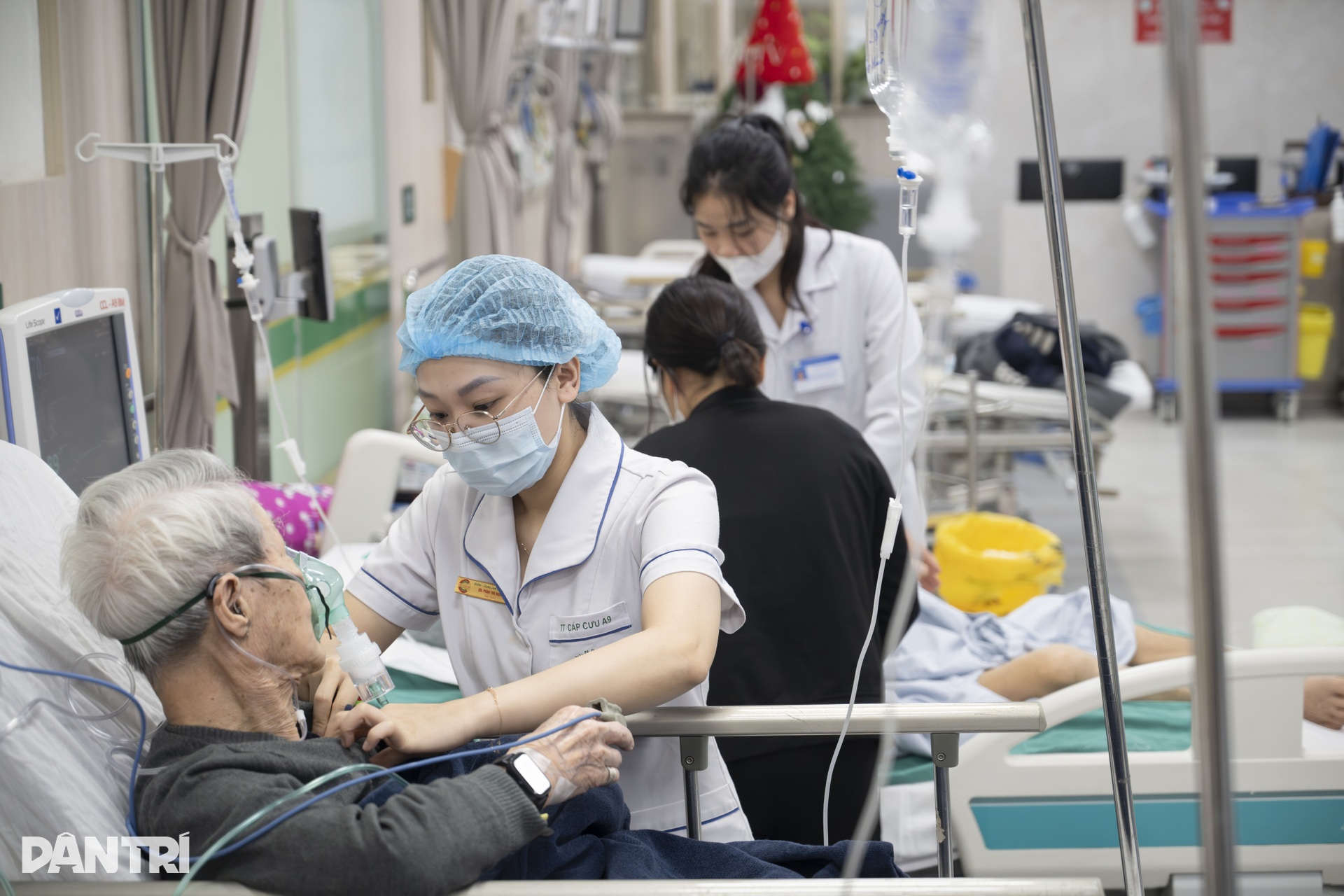 “Cân não” với từng nhịp tim tại nơi giữ trăm sinh mệnh xuyên Tết - 6 “Cân não” với từng nhịp tim tại nơi giữ trăm sinh mệnh xuyên Tết - 6