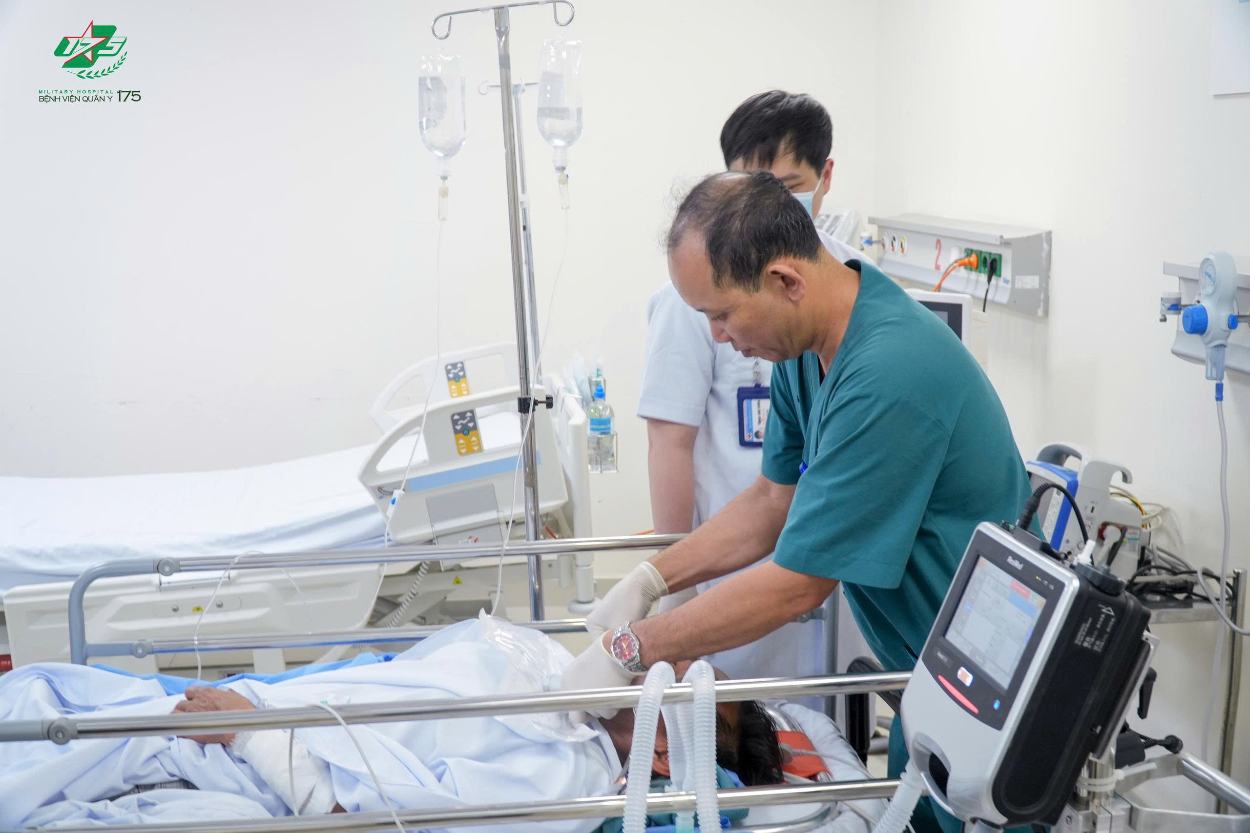 Trực thăng bay cấp cứu ngư dân ở đặc khu Trường Sa ngày đầu năm 2026- Ảnh 3. Trực thăng bay cấp cứu ngư dân ở đặc khu Trường Sa ngày đầu năm 2026- Ảnh 3.