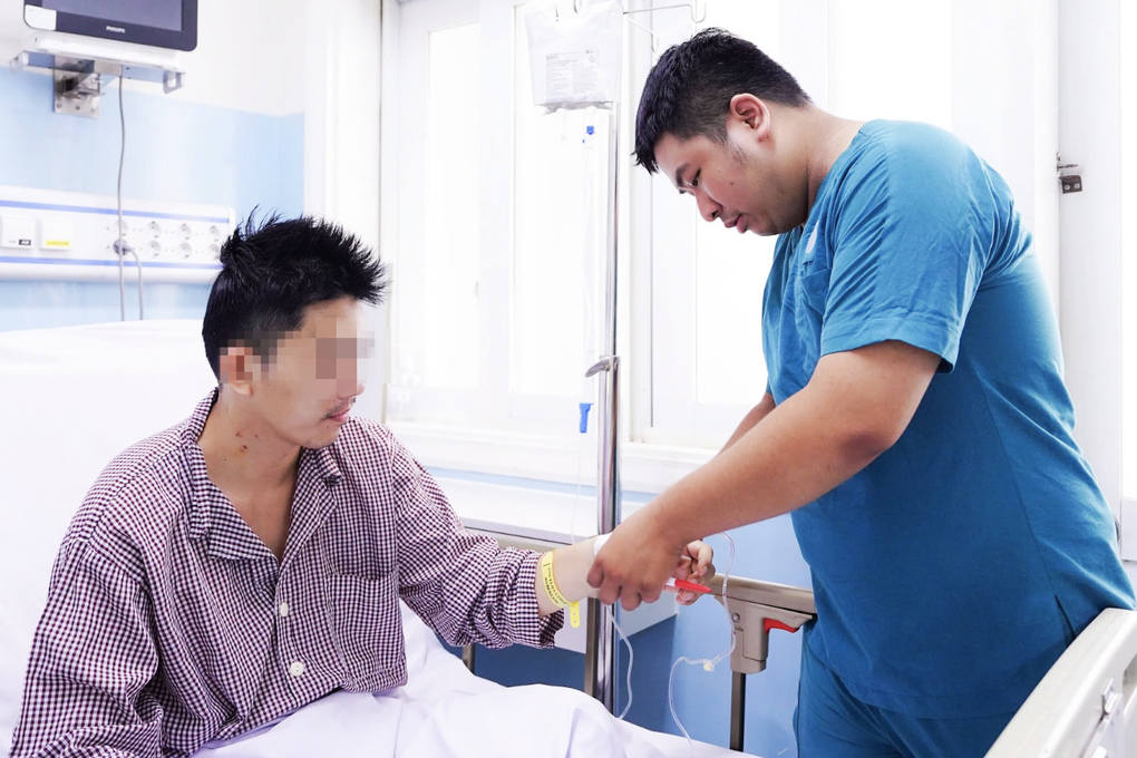 Đang chơi cầu lông, nam thanh niên ở TPHCM bỗng ngừng tim nguy kịch - 3