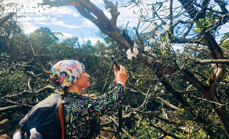 Trước đây, Voi Mẹp chỉ là điểm đến của các đoàn kiểm lâm, nhà nghiên cứu khoa học và một số ít "khách phượt". Nhưng hiện nay, Quảng Trị đang phối hợp khai thác thử nghiệm sản phẩm du lịch sinh thái trekking, với lộ trình đa dạng.