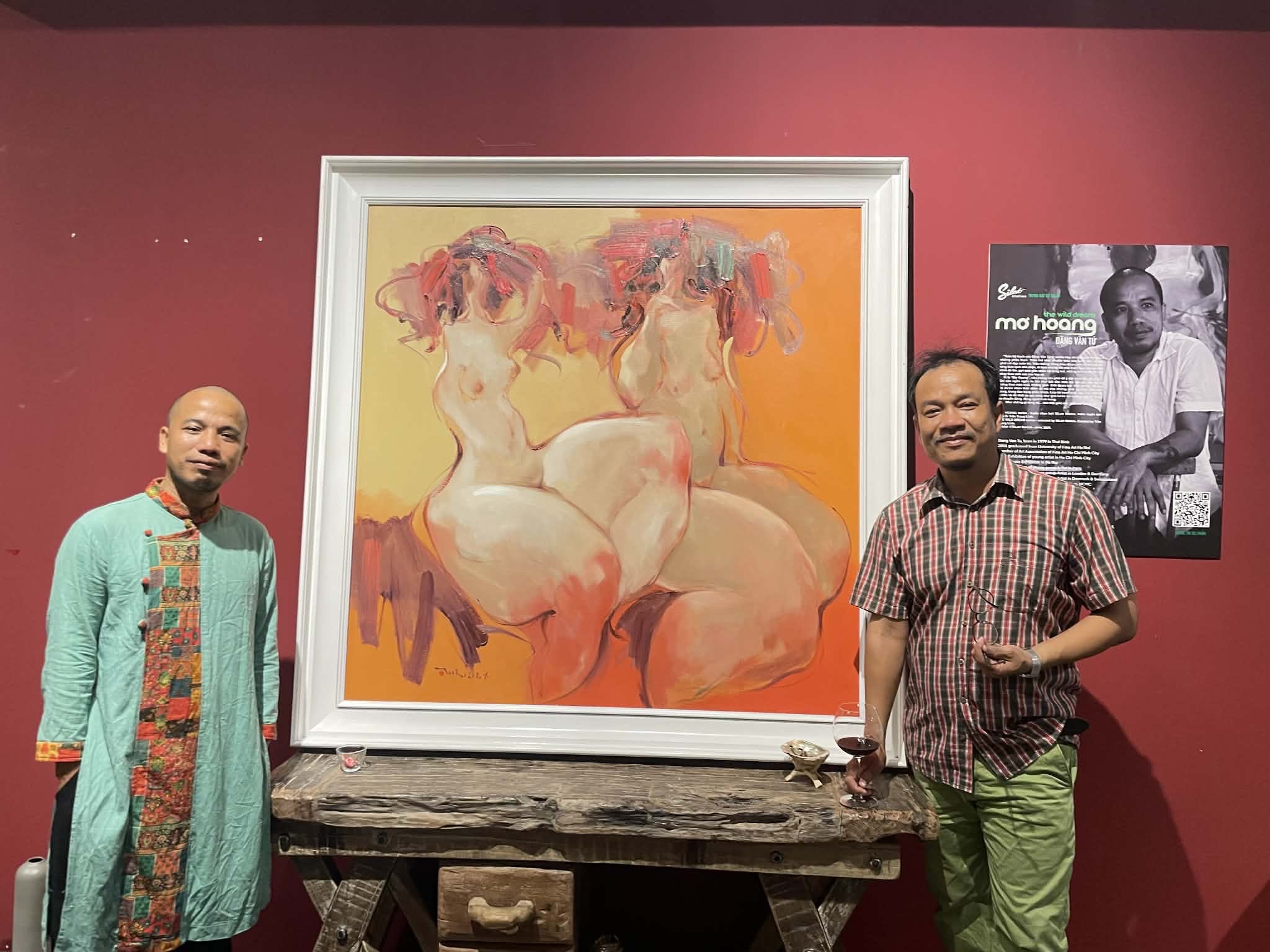 Đầu năm xem triển lãm của họa sĩ Tứ Rô, lắng nghe phái đẹp kể chuyện- Ảnh 3. Đầu năm xem triển lãm của họa sĩ Tứ Rô, lắng nghe phái đẹp kể chuyện- Ảnh 3.