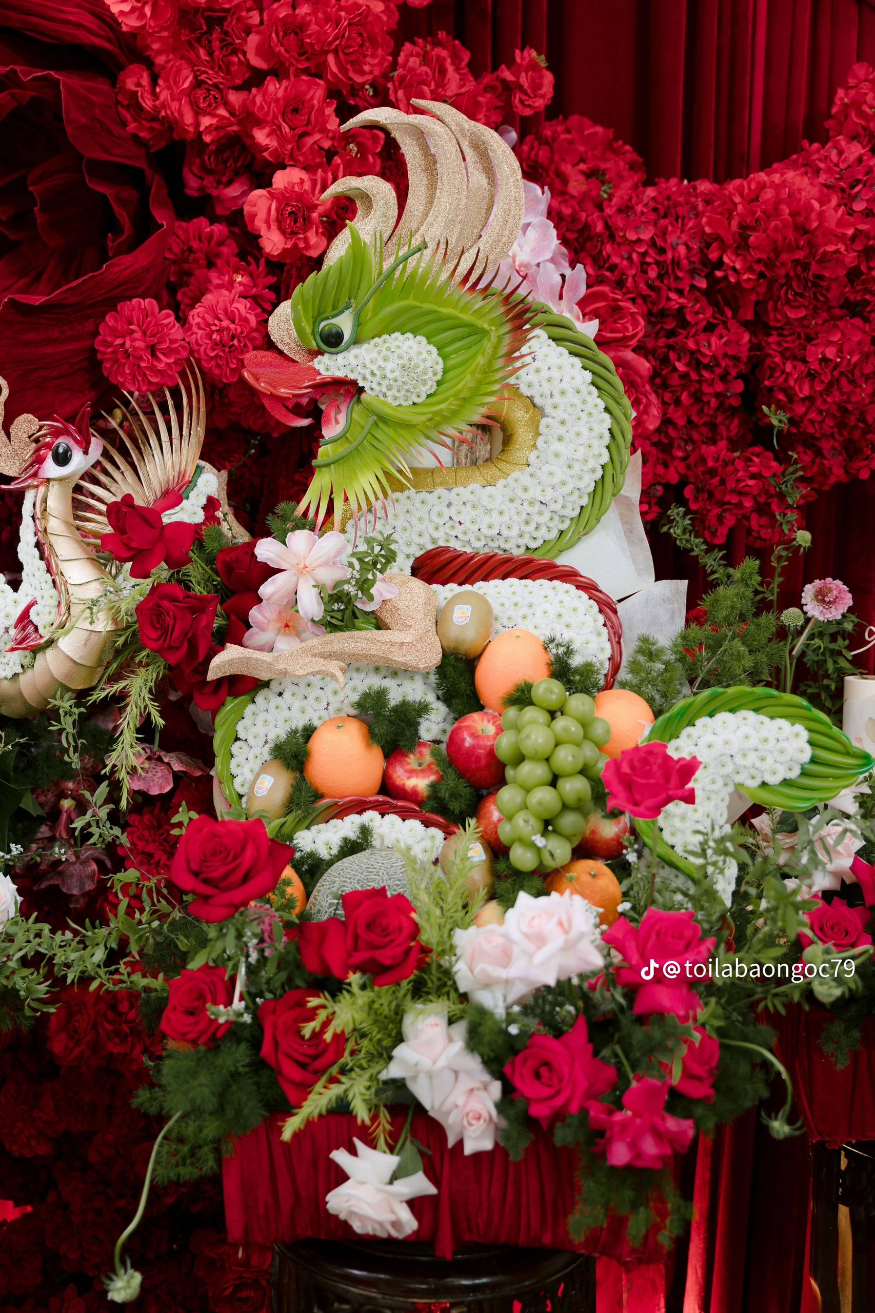 Đám hỏi dâu Việt - rể Mông Cổ hot nhất MXH lúc này, nhà trai gây chú ý với tháp bánh lạ trên bàn lễ- Ảnh 3.