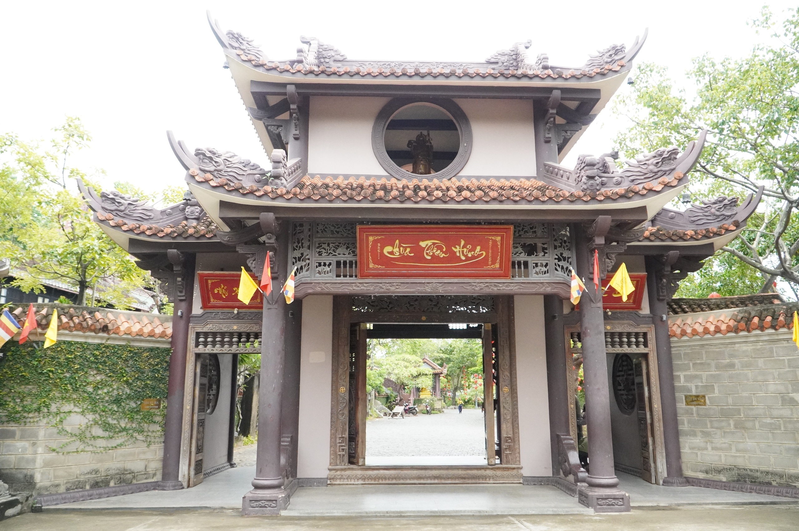 Chùa cổ 245 năm tuổi được ví như Phượng Hoàng Cổ Trấn ở Gia Lai- Ảnh 2.