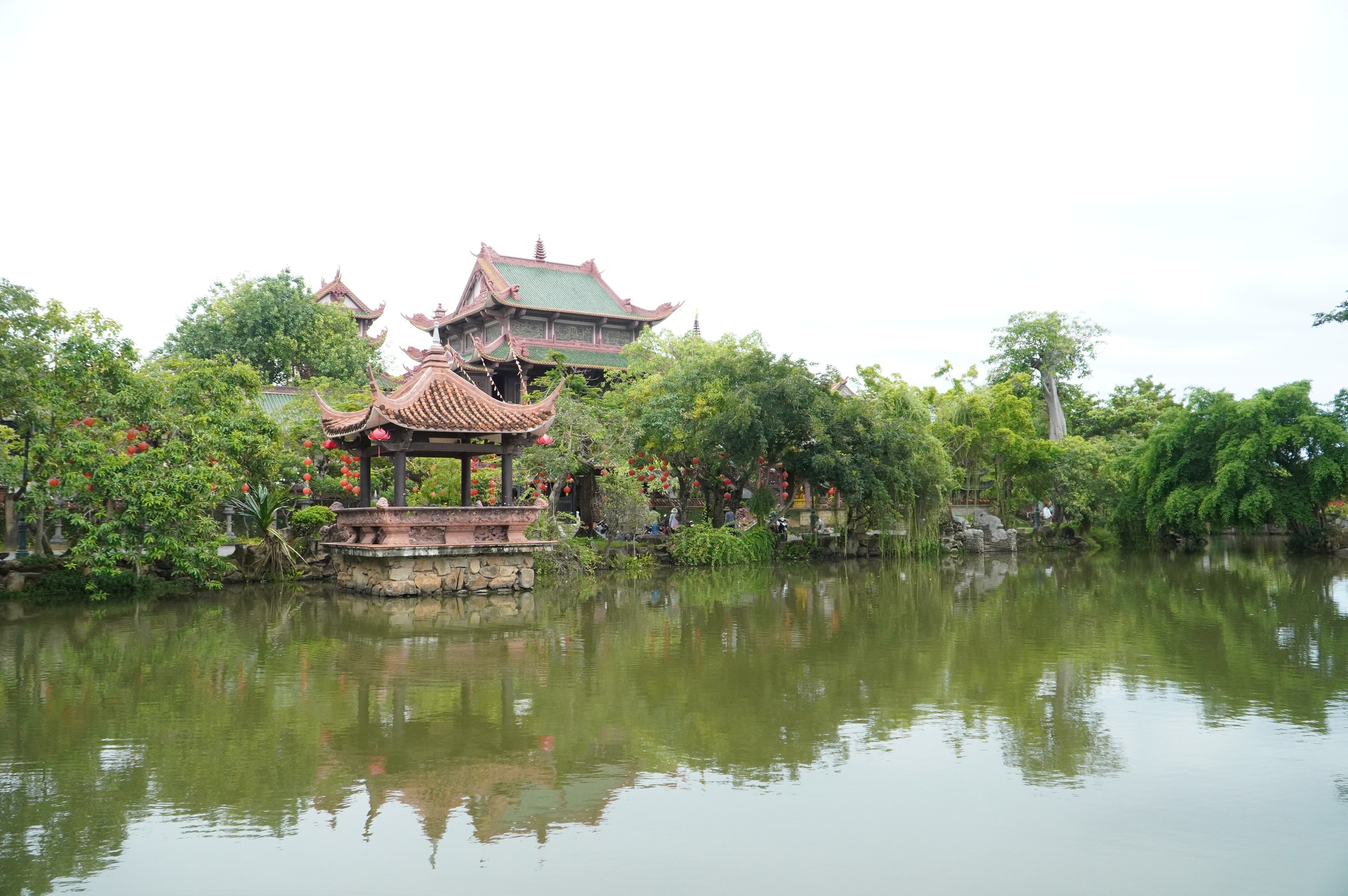 Chùa cổ 245 năm tuổi được ví như Phượng Hoàng Cổ Trấn ở Gia Lai- Ảnh 4.