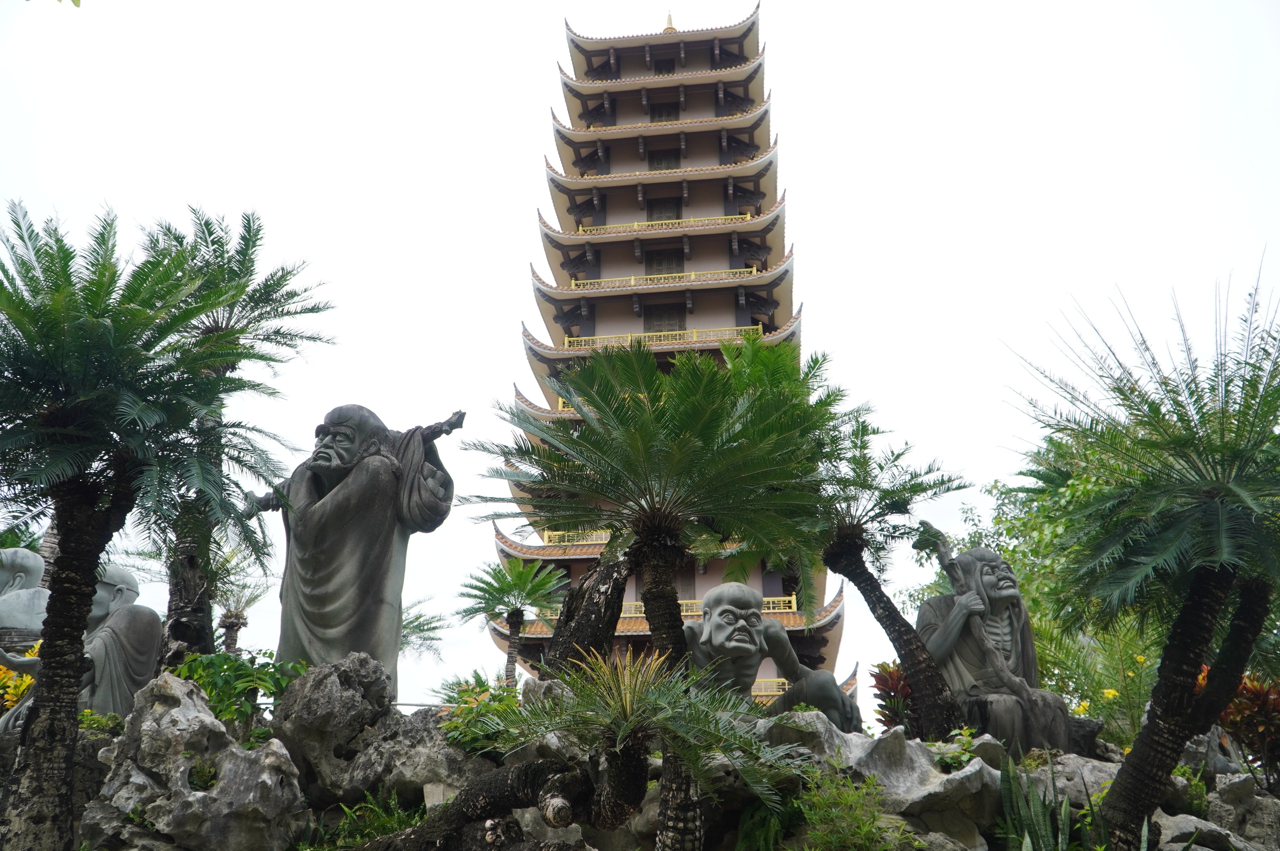 Chùa cổ 245 năm tuổi được ví như Phượng Hoàng Cổ Trấn ở Gia Lai- Ảnh 5.