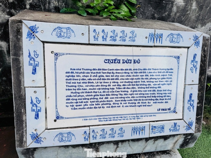 Du khách thích thú trải nghiệm chuyến tàu 'Hà Nội 5 cửa ô' - 18