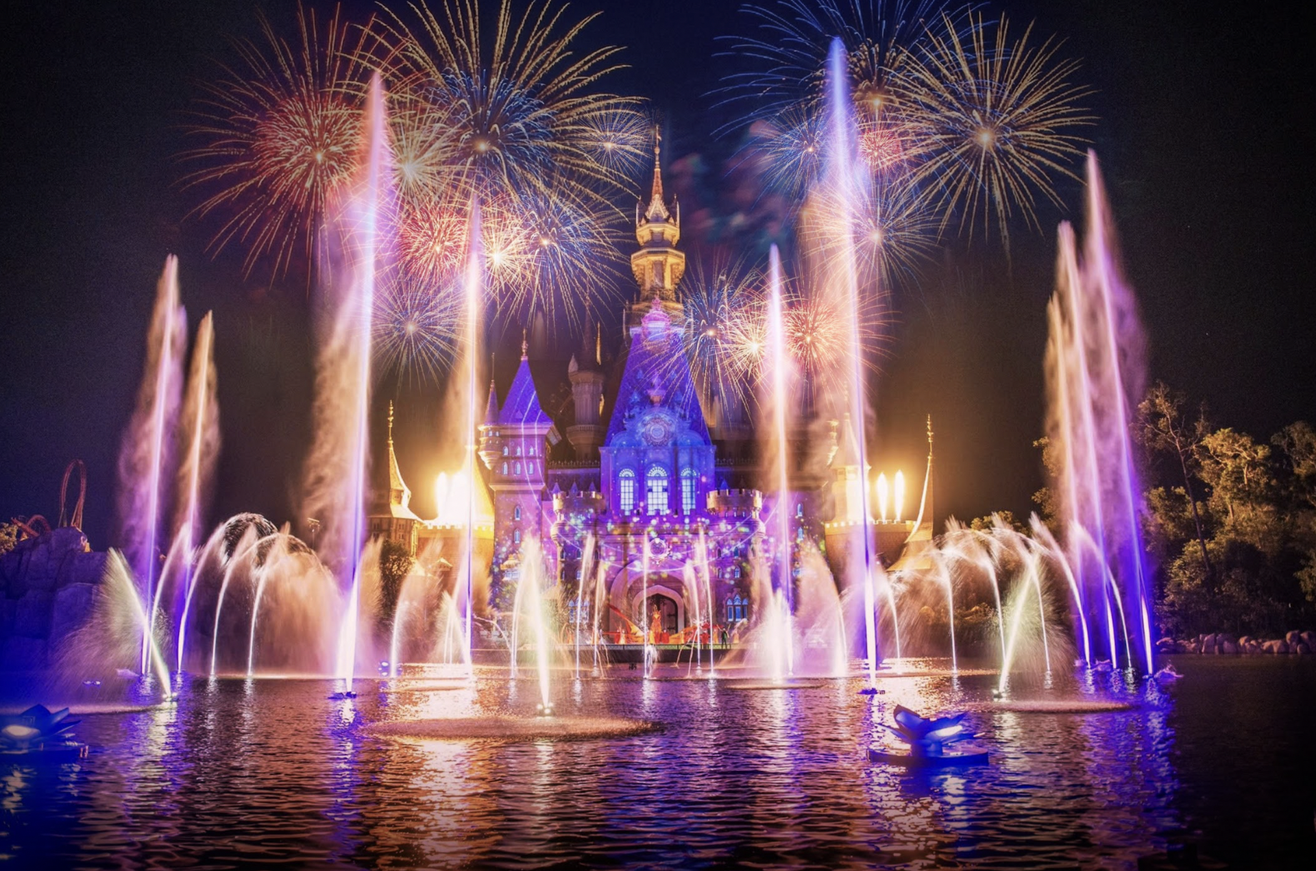 Chuỗi điểm đến trong hệ sinh thái Vingroup đón hơn 1,5 triệu lượt khách đêm giao thừa - 12