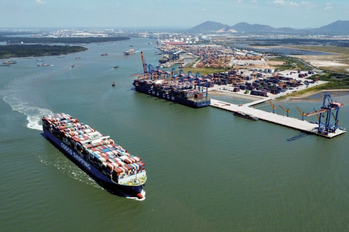 Cụm cảng Cái Mép - Thị Vải nhìn từ phía hạ lưu. Ảnh: Trường Hà