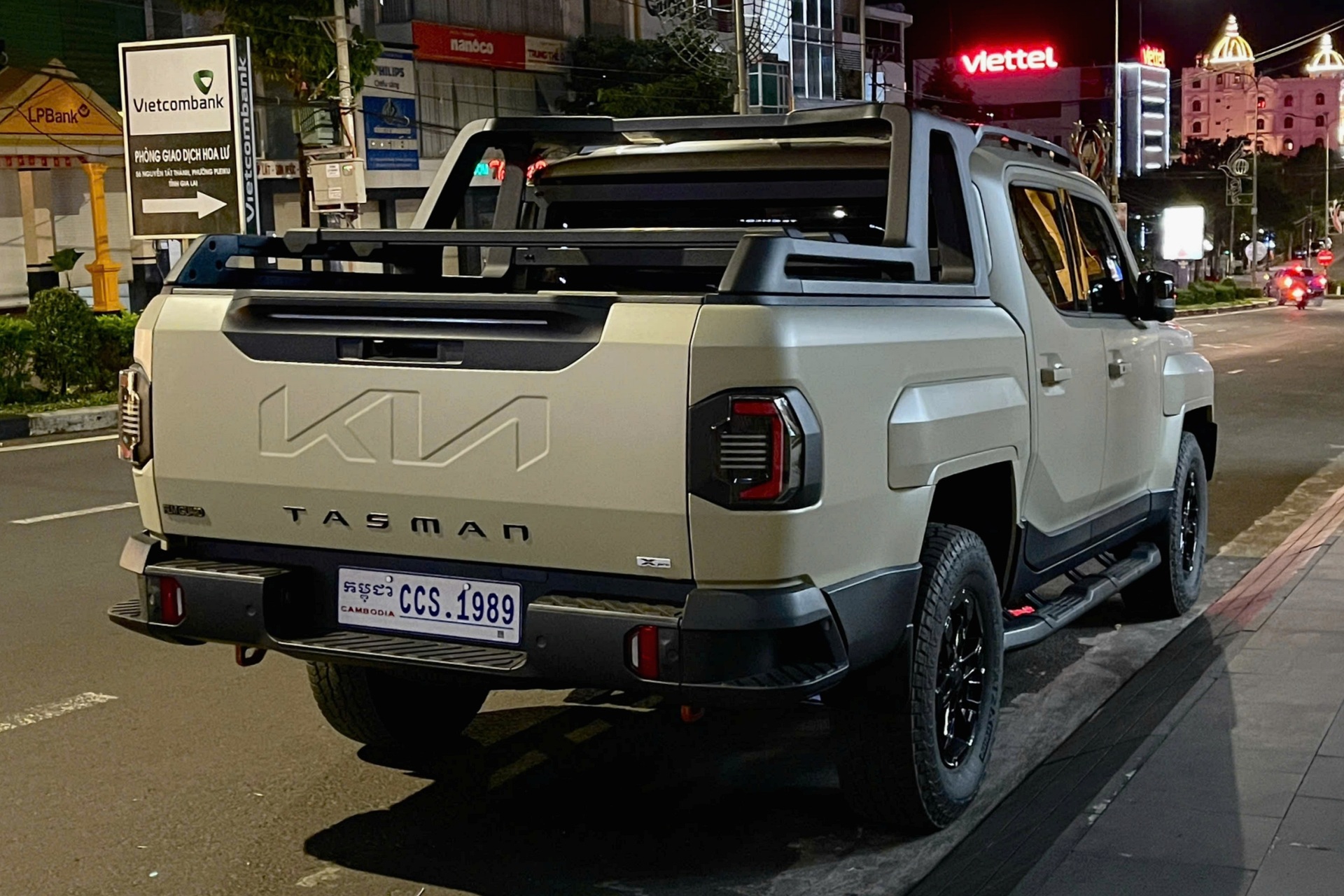 Bán tải đầu tay của Kia về Việt Nam: Diện mạo độc lạ, đối đầu Ford Ranger - 6