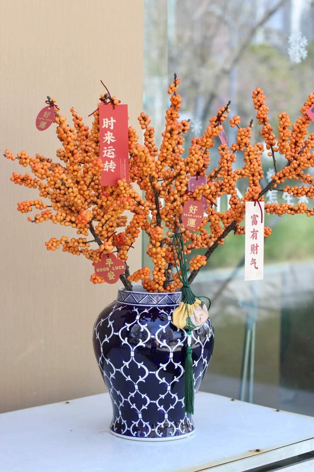 Tết đừng chỉ chơi đào, hãy thử cắm bình đào đông 