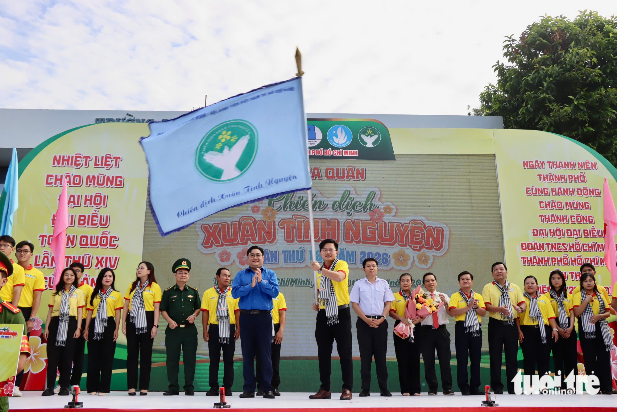 Chiến dịch Xuân tình nguyện 2026 chính thức ra quân, mang sắc Xuân đến mọi nhà 2 xuân tình nguyện - Ảnh 2.