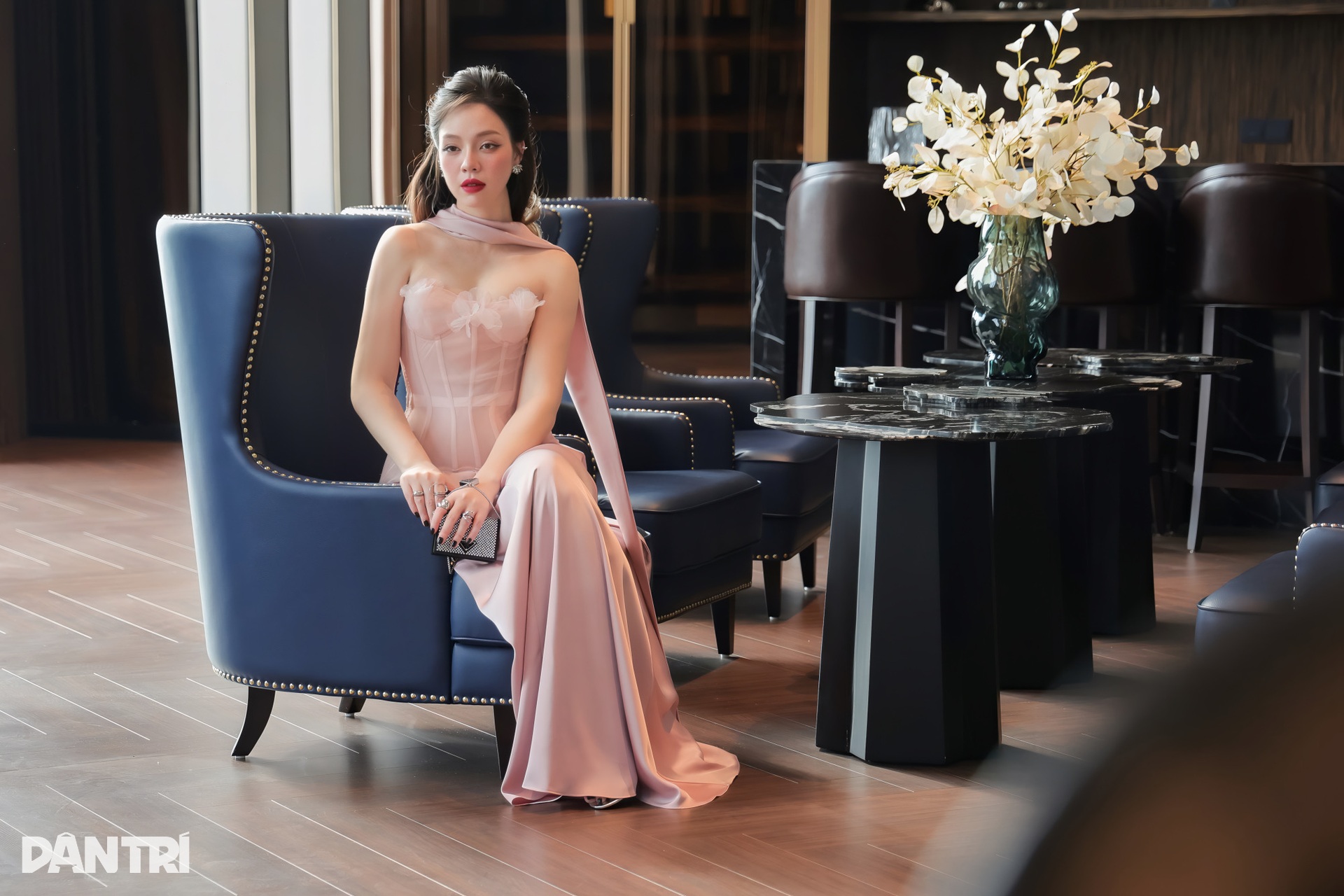 Người mẫu khoe sắc vóc gợi cảm, gợi ý mặc đẹp dự tiệc tối - 15 Người mẫu khoe sắc vóc gợi cảm, gợi ý mặc đẹp dự tiệc tối - 15