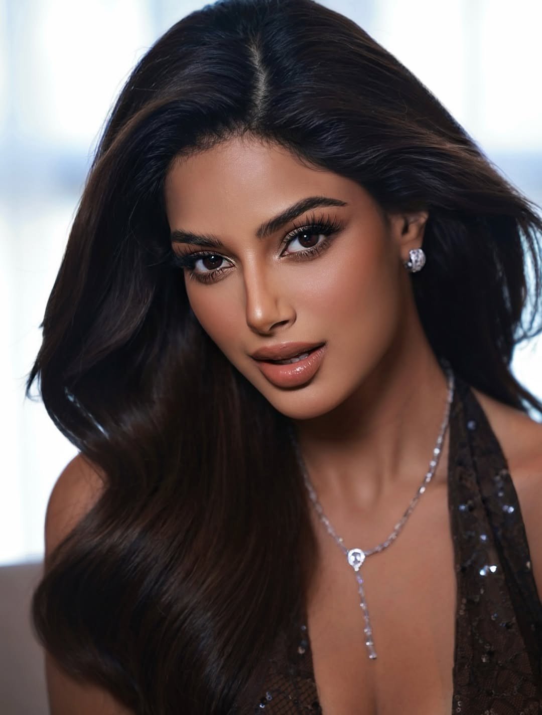 Hai hoa hậu vào top 100 gương mặt đẹp nhất thế giới - 2