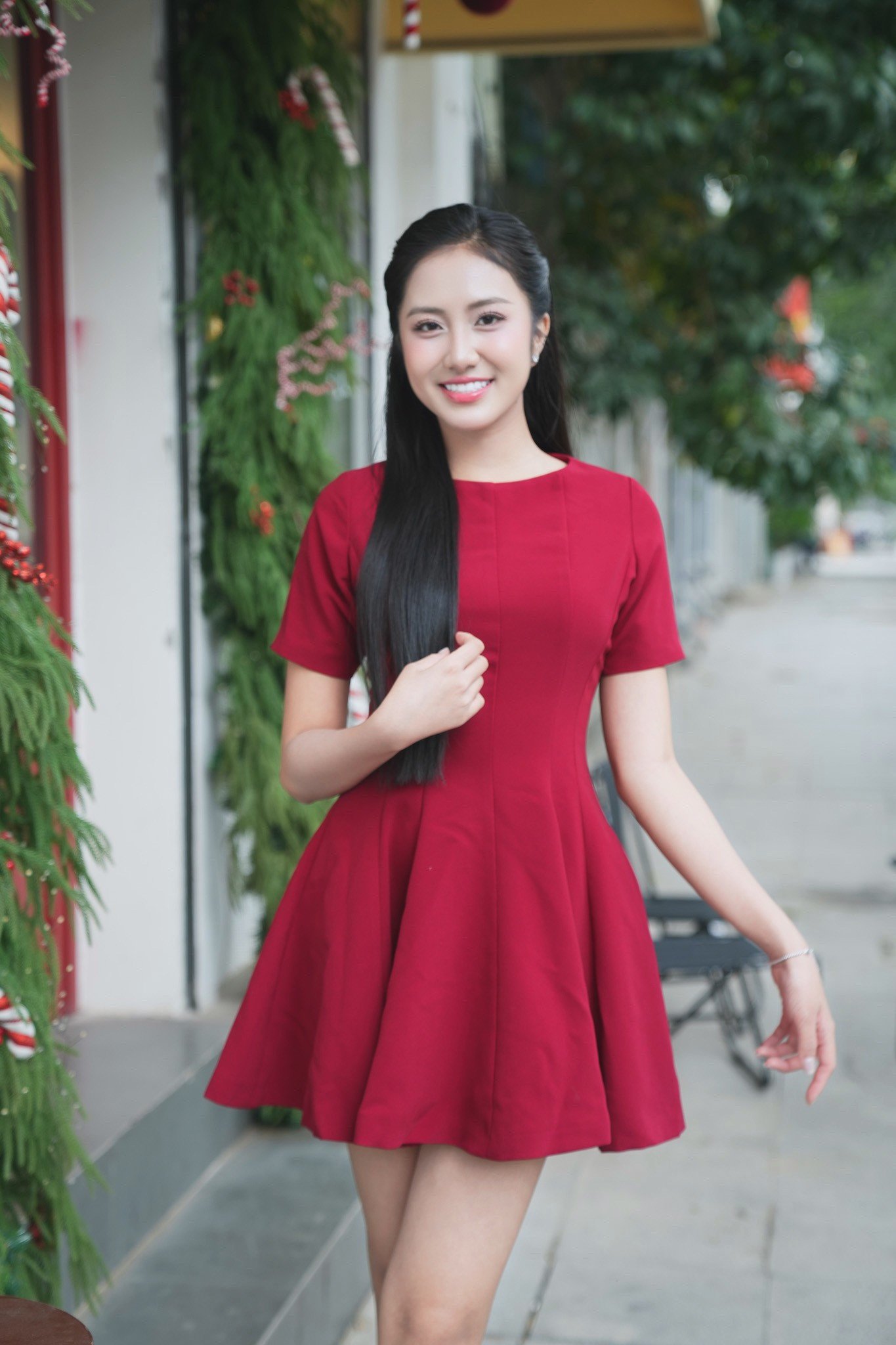 Hà Trúc Linh: 'Tôi đã phụ giúp bố mẹ những khoản tiền vừa sức' - 11