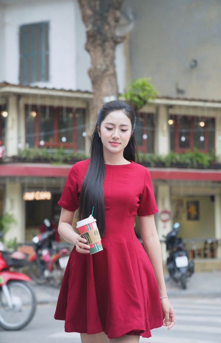 Người đẹp chia sẻ có dự định học bằng lái xe để chở bố mẹ. Cô cũng muốn tiết kiệm một số tiền để đầu tư, gây quỹ. Hoa hậu cũng thích kinh doanh và đang ấp ủ nhiều dự định. Trong năm 2026, cô dành nhiều thời gian để suy nghĩ về các định hướng, lên kế hoạch dài hạn và phấn đấu thực hiện.