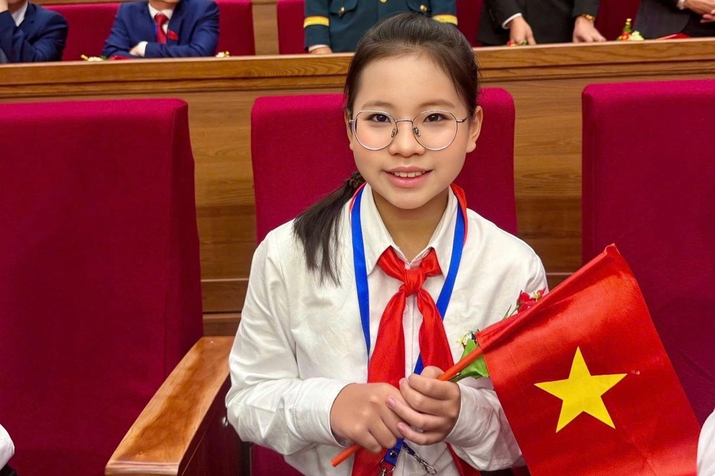 Nữ sinh nhỏ tuổi nhất Đại hội Thi đua yêu nước mê sân khấu, giỏi lập trình - 2