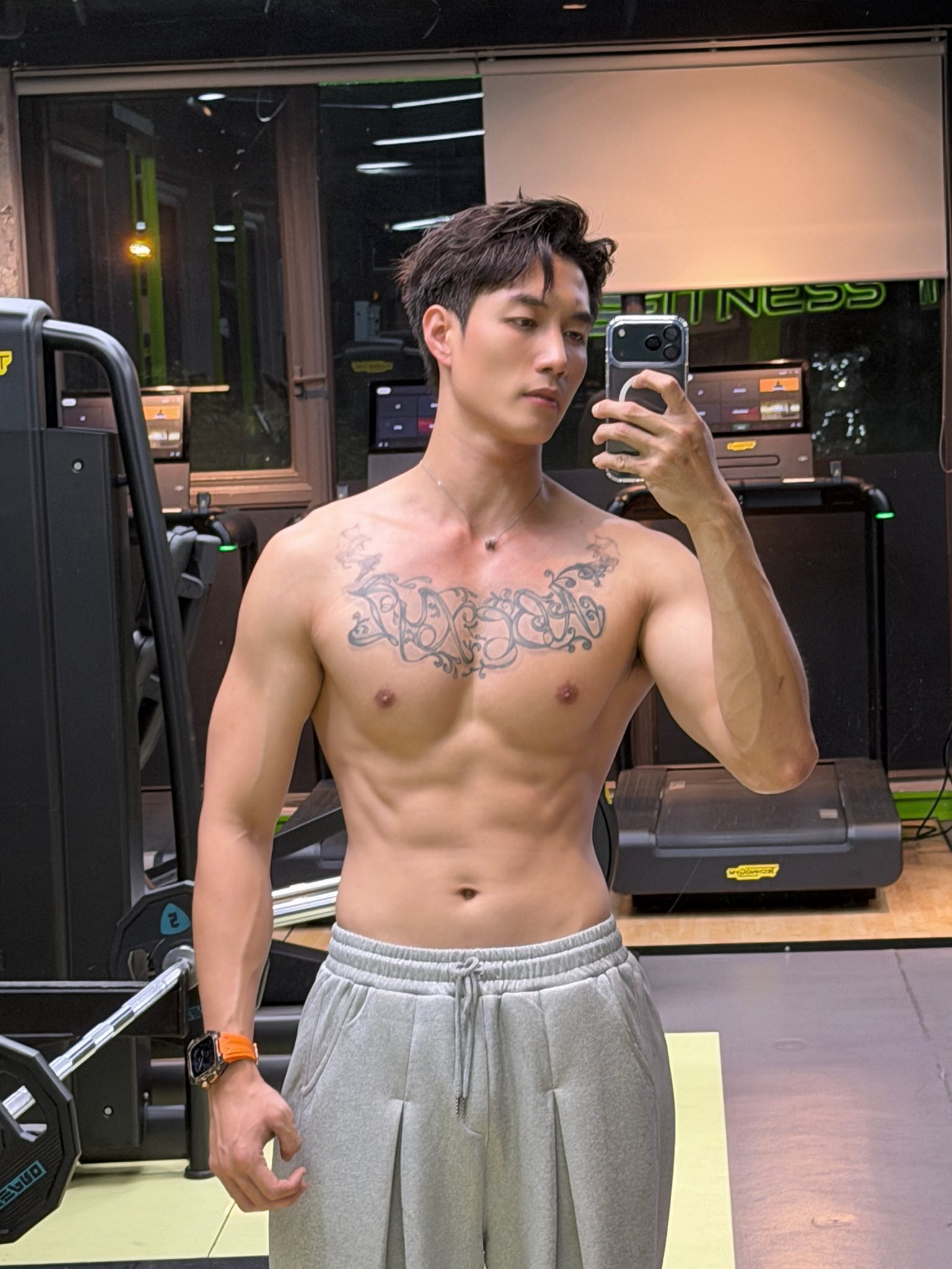 Drama tình ái mở bát đầu năm: Cặp Vbiz vướng tin đã toang, gái xinh nghi đã có tình trẻ- Ảnh 6.