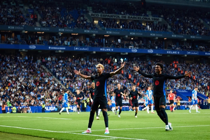 Yamal mừng bàn thắng khi cùng Barca làm khách trên sân Cornella el Prat của Espanyol mùa trước. Ảnh: FC Barcelona