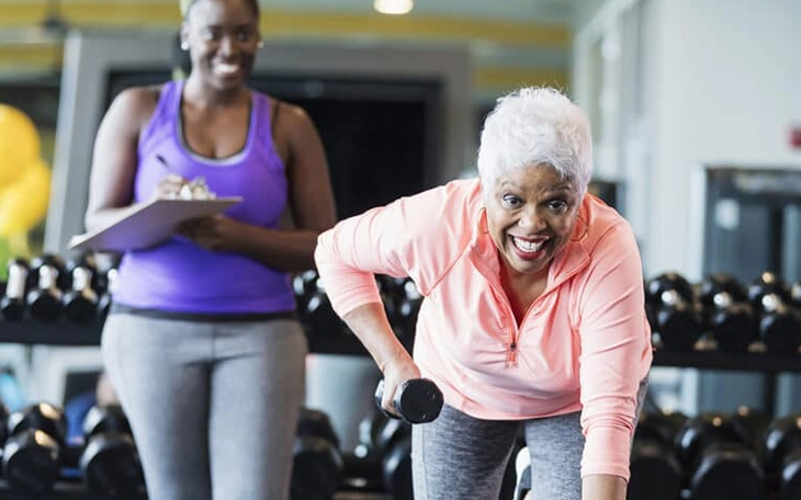 Tập tạ nặng khi về già sẽ mang lại những lợi ích nào? - Ảnh 4.