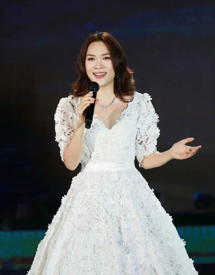 Mỹ Tâm đăng đàn nhắn gửi một câu đến vợ chồng Thu Trang