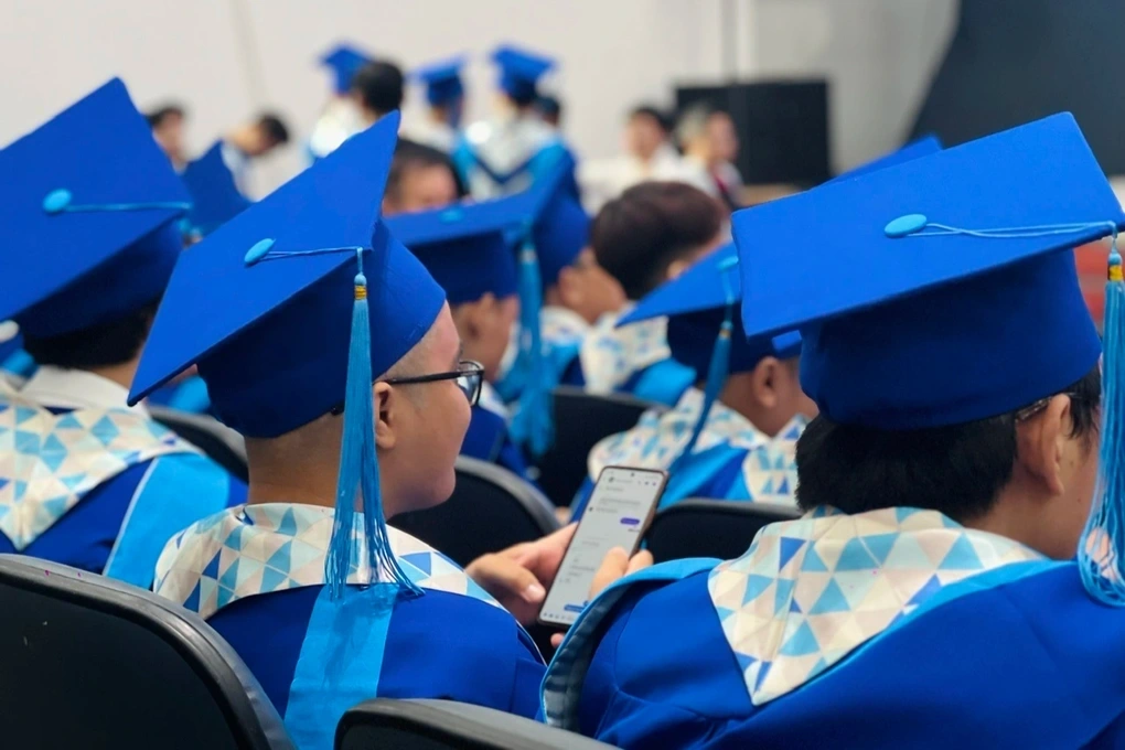 Vợ khoe “chồng học dốt mà giàu”: Thành công không nằm ở bảng điểm - 2