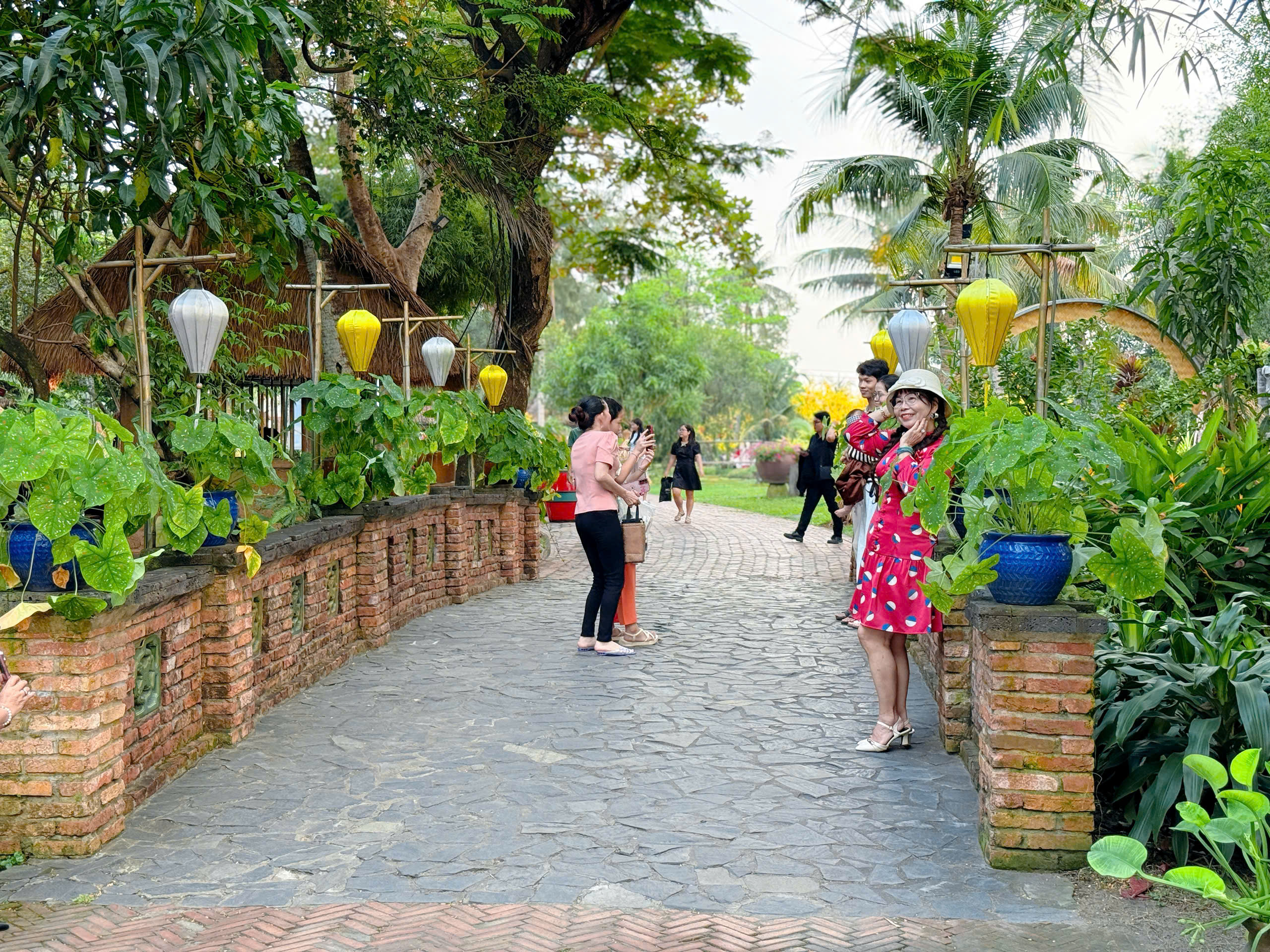 vui chơi - Ảnh 3.