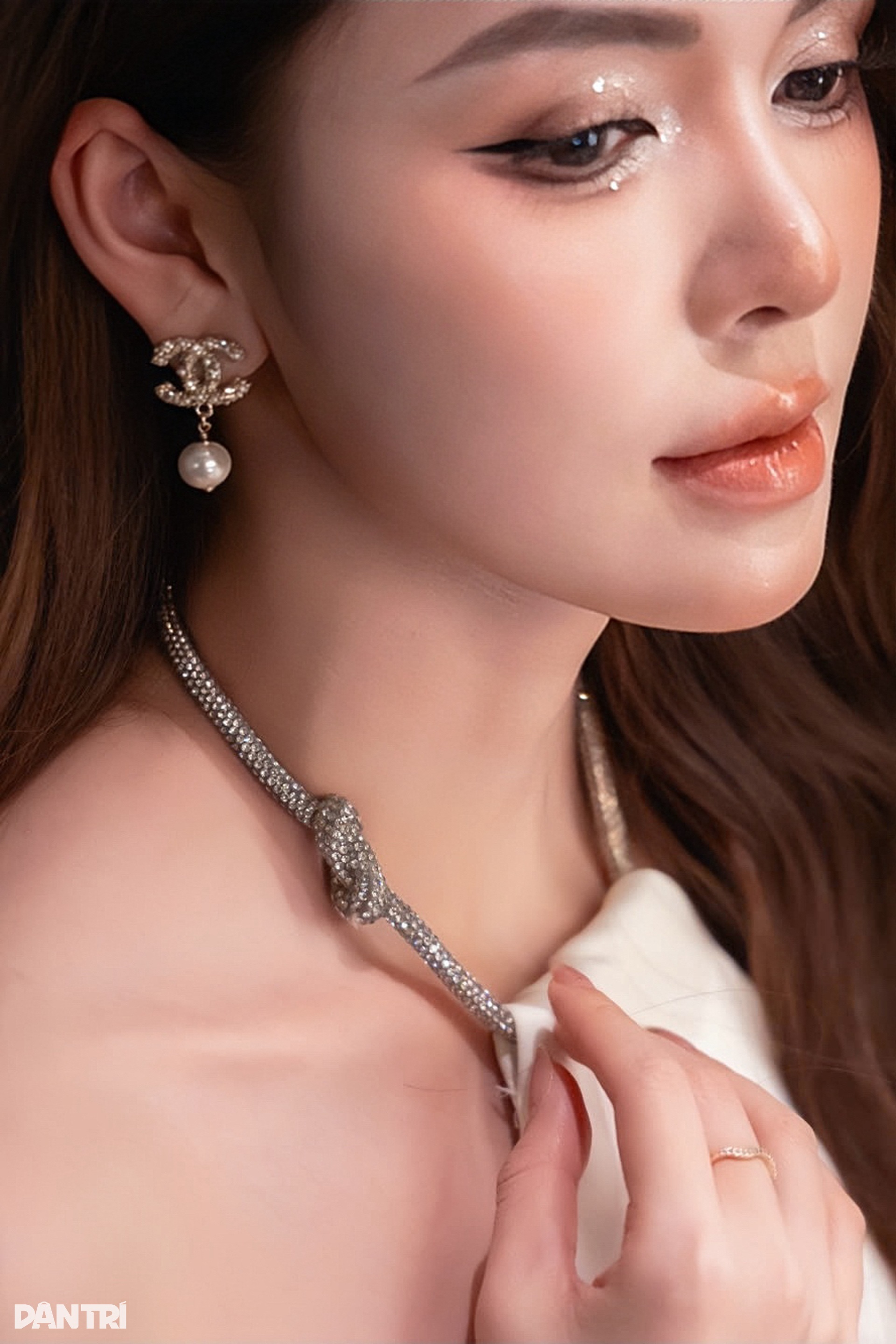 Nữ diễn viên giờ vàng VTV gợi ý mặc đầm đẹp mùa lễ hội - 4