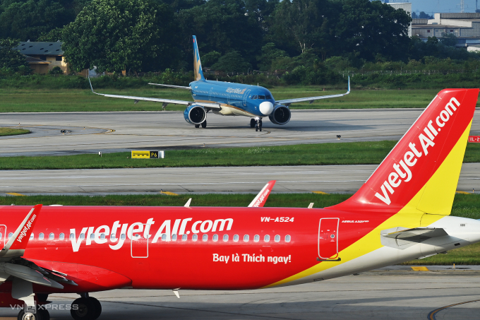 Máy bay của các hãng hàng không Việt đỗ tại sân bay Nội Bài, Hà Nội, tháng 9/2023. Ảnh: Giang Huy