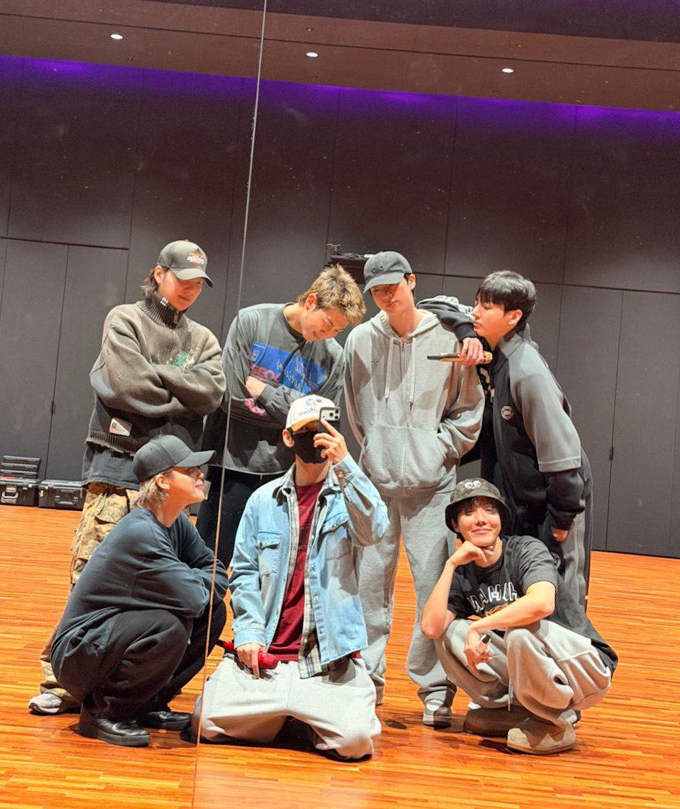 BTS xác định thời điểm lấy lại 