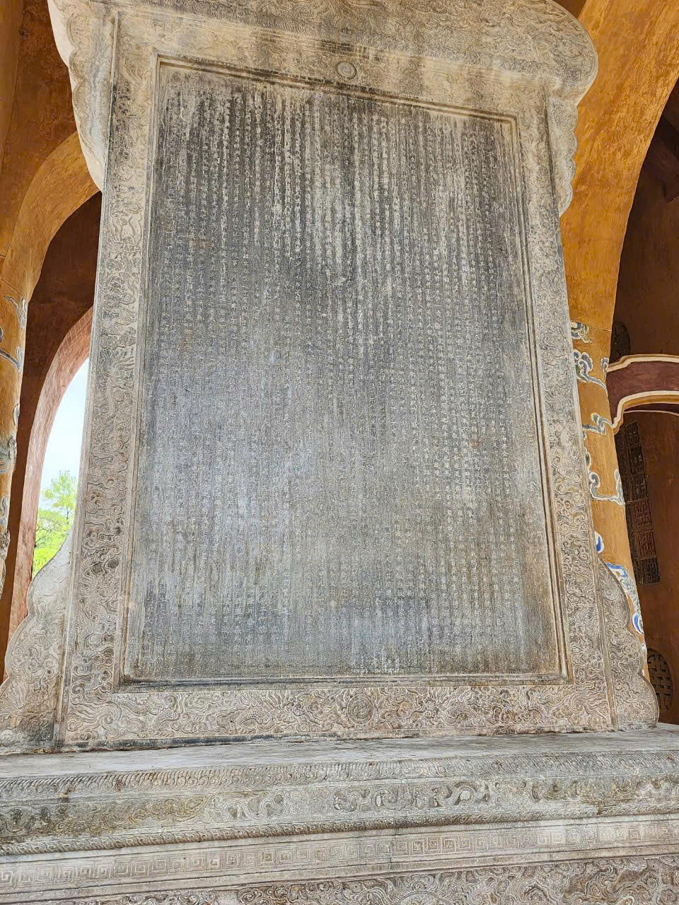 Cổ vật - Di sản quốc gia: Đặc sắc bảo vật nhà Nguyễn - Ảnh 2. Cổ vật - Di sản quốc gia: Đặc sắc bảo vật nhà Nguyễn - Ảnh 2.