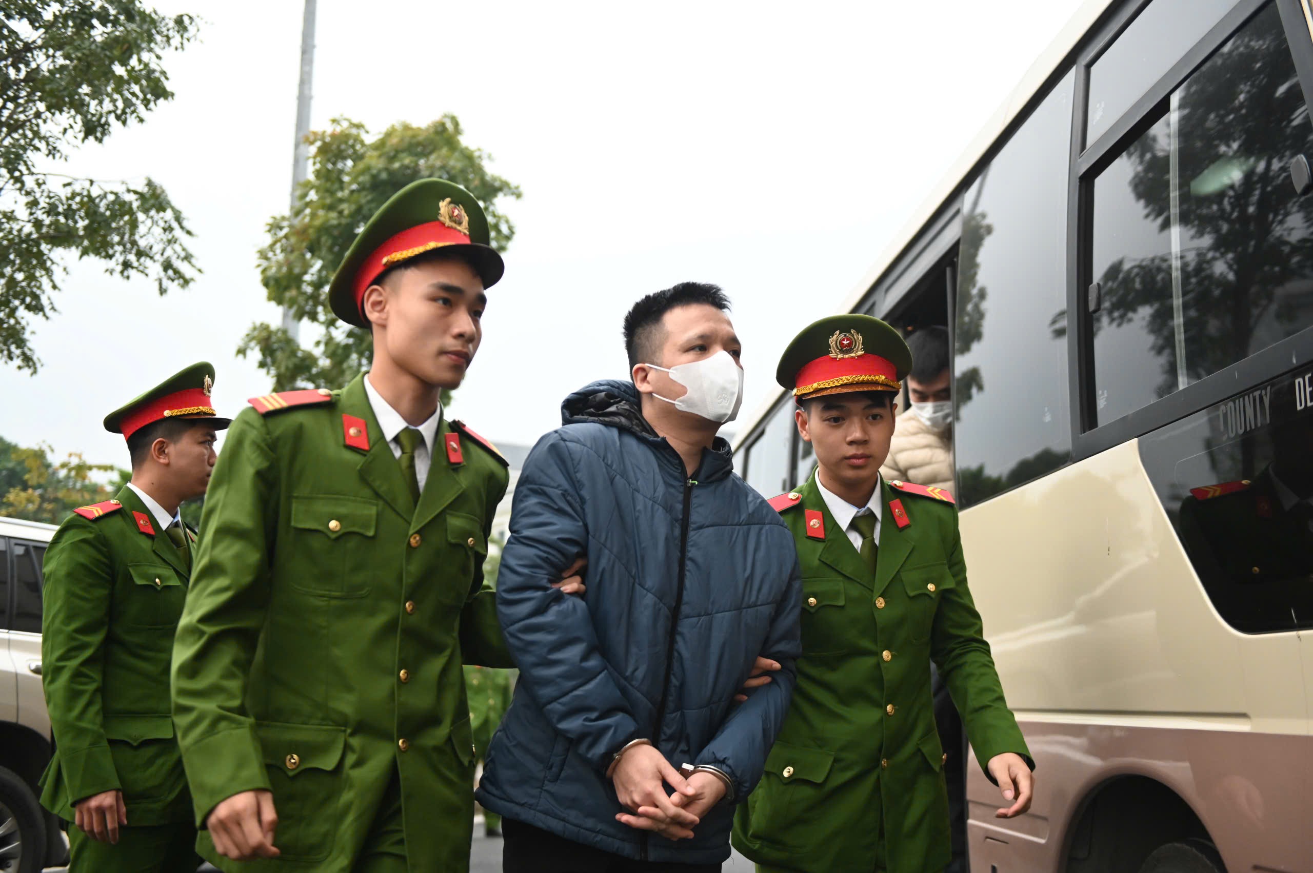 2 cựu Cục trưởng Cục An toàn thực phẩm hầu tòa vì nhận hối lộ- Ảnh 6.