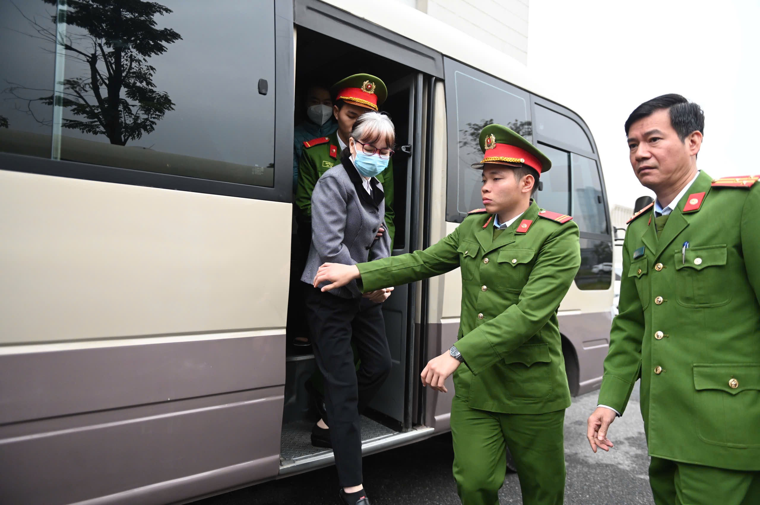 2 cựu Cục trưởng Cục An toàn thực phẩm hầu tòa vì nhận hối lộ- Ảnh 7.