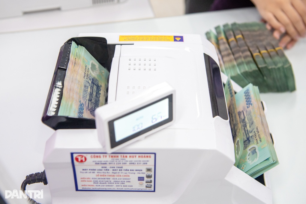 Lãi suất tiết kiệm tăng mạnh, gửi tiền ngân hàng nào lãi nhất? - 2