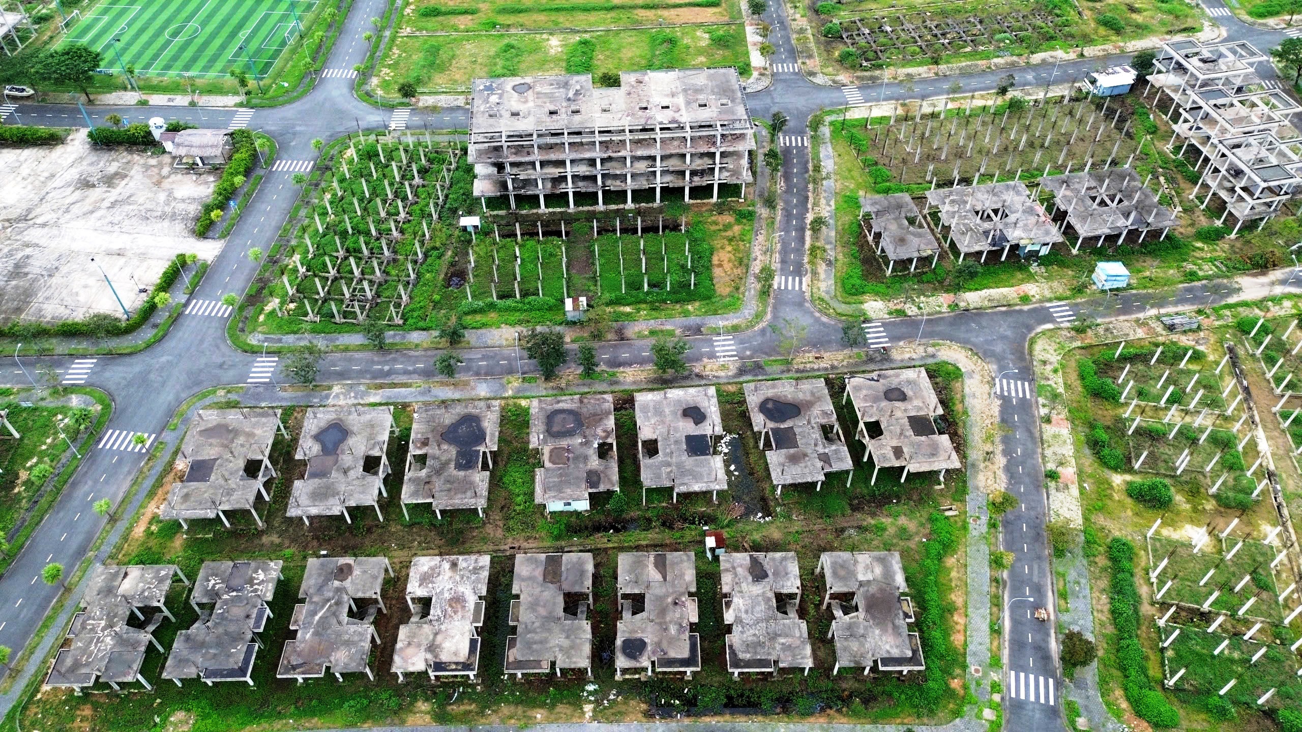 Cận cảnh khu đô thị gần 4.500 tỉ đồng ở Đà Nẵng dính hàng loạt vi phạm- Ảnh 2. Cận cảnh khu đô thị gần 4.500 tỉ đồng ở Đà Nẵng dính hàng loạt vi phạm- Ảnh 2.