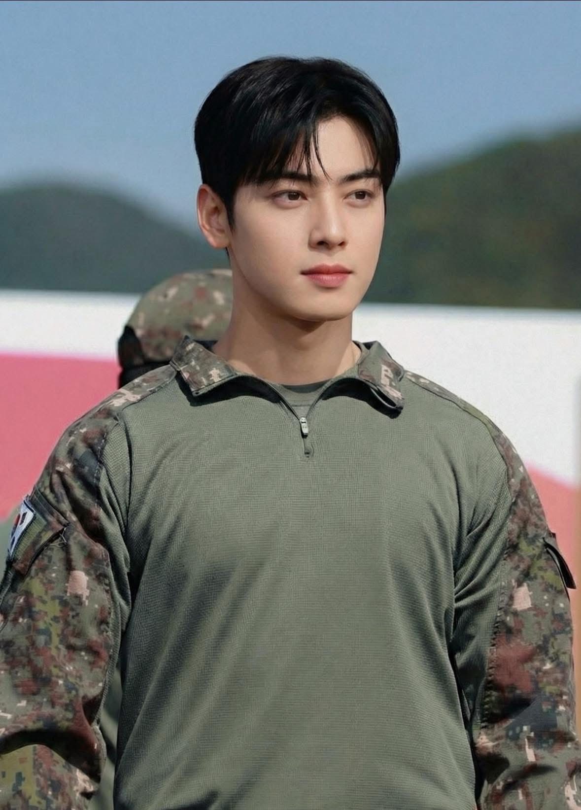 Showbiz có mỹ nam IQ xuất chúng, thiên tài gương mặt được Bộ Quốc phòng chọn làm đại diện thúc đẩy kinh tế quốc gia- Ảnh 7.