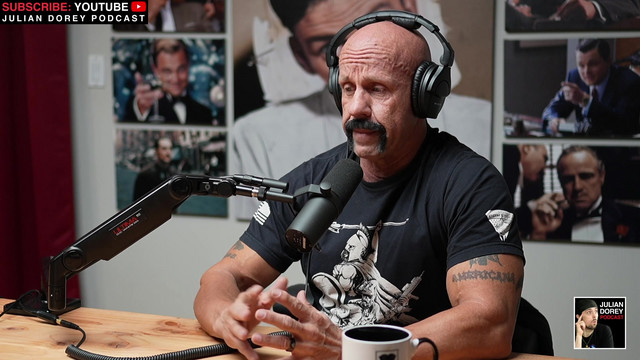 Điểm tương đồng giữa lính đặc nhiệm Mỹ và võ sĩ MMA 2 MMA - Ảnh 2.