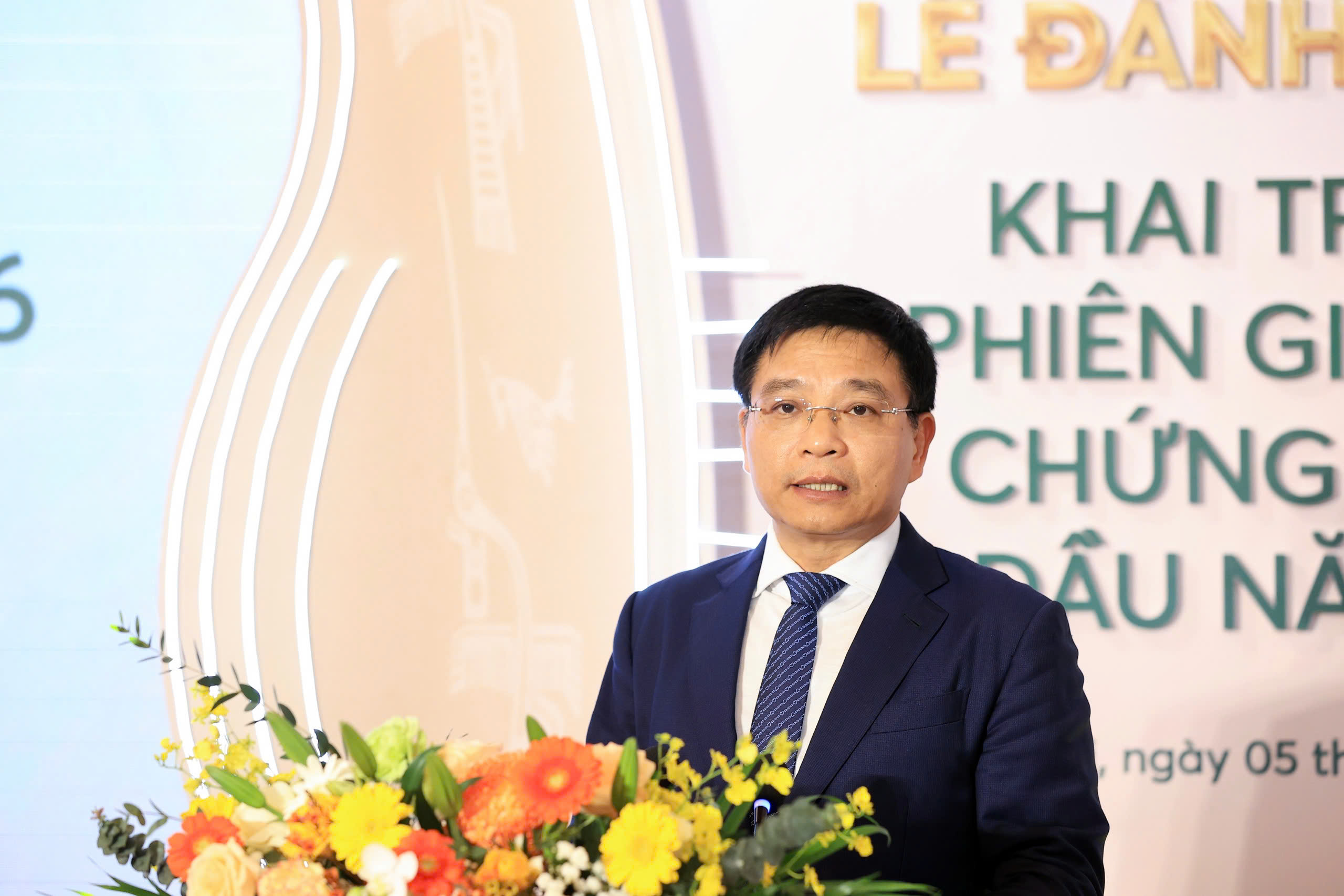 Thị trường chứng khoán  - Ảnh 2.