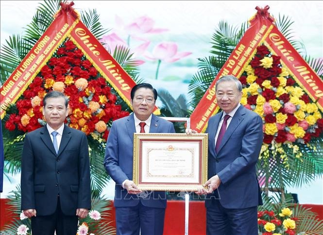 - Ảnh 3. - Ảnh 3.