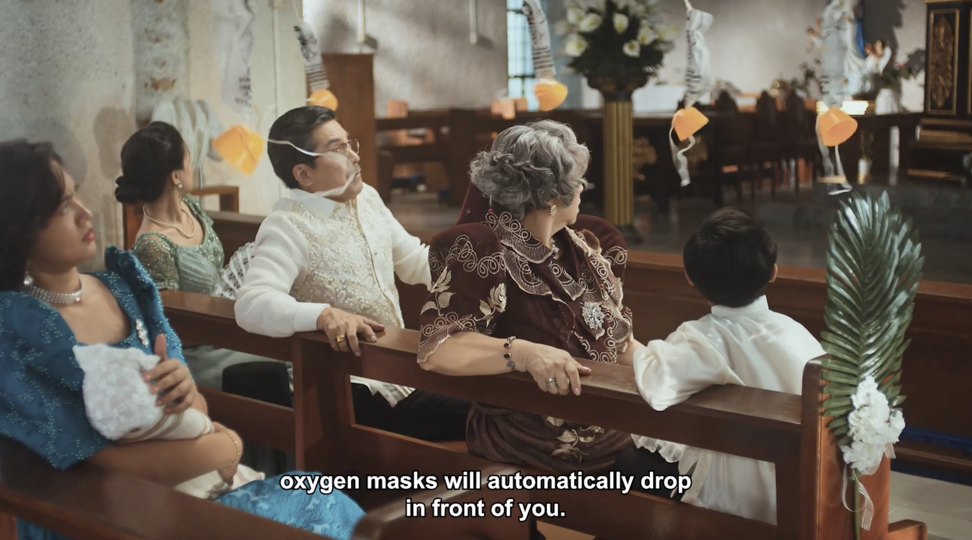 1 hãng hàng không làm hẳn phim tình cảm kịch tính để hướng dẫn an toàn bay, nội dung 