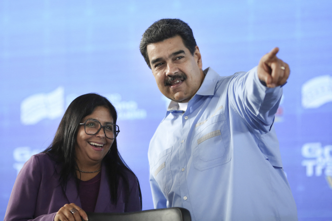 Tổng thống Venezuela Nicolas Maduro và cấp phó Delcy Rodriguez tại một sự kiện ở Caracas tháng 7/2019. Ảnh: AFP