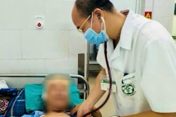 Sốt cao, đau nhức mắt, đi khám nhiều nơi mới phát hiện bệnh gây hoại tử não