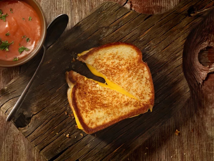 7 loại thực phẩm tuyệt đối không nên nấu bằng nồi chiên không dầu: 2 loại cuối tiềm ẩn nguy cơ cháy nổ- Ảnh 2.