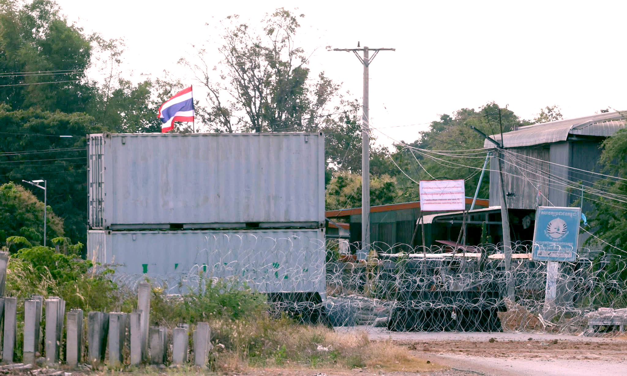 Trung Quốc kêu gọi Thái Lan - Campuchia duy trì lệnh ngừng bắn giữa căng thẳng biên giới - Ảnh 2.