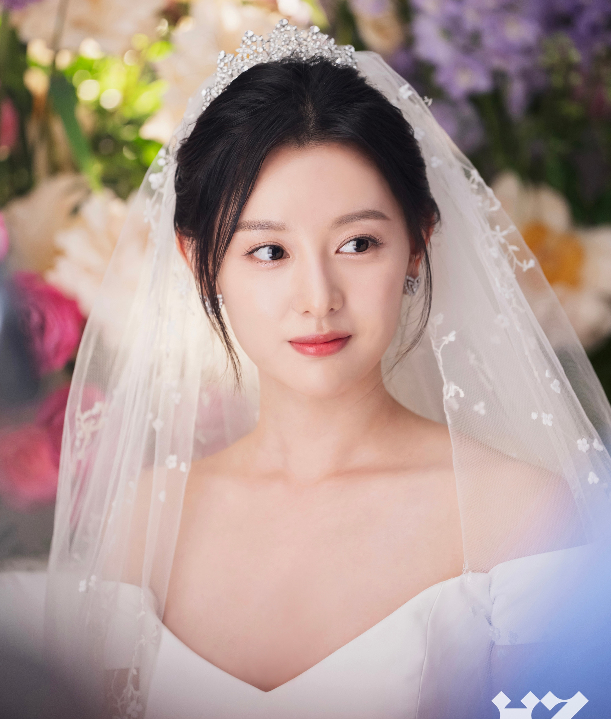 Uất ức thay cho Kim Ji Won: Bao nhiêu cố gắng thành công cốc, đọc tin mà tưởng trò đùa- Ảnh 4.