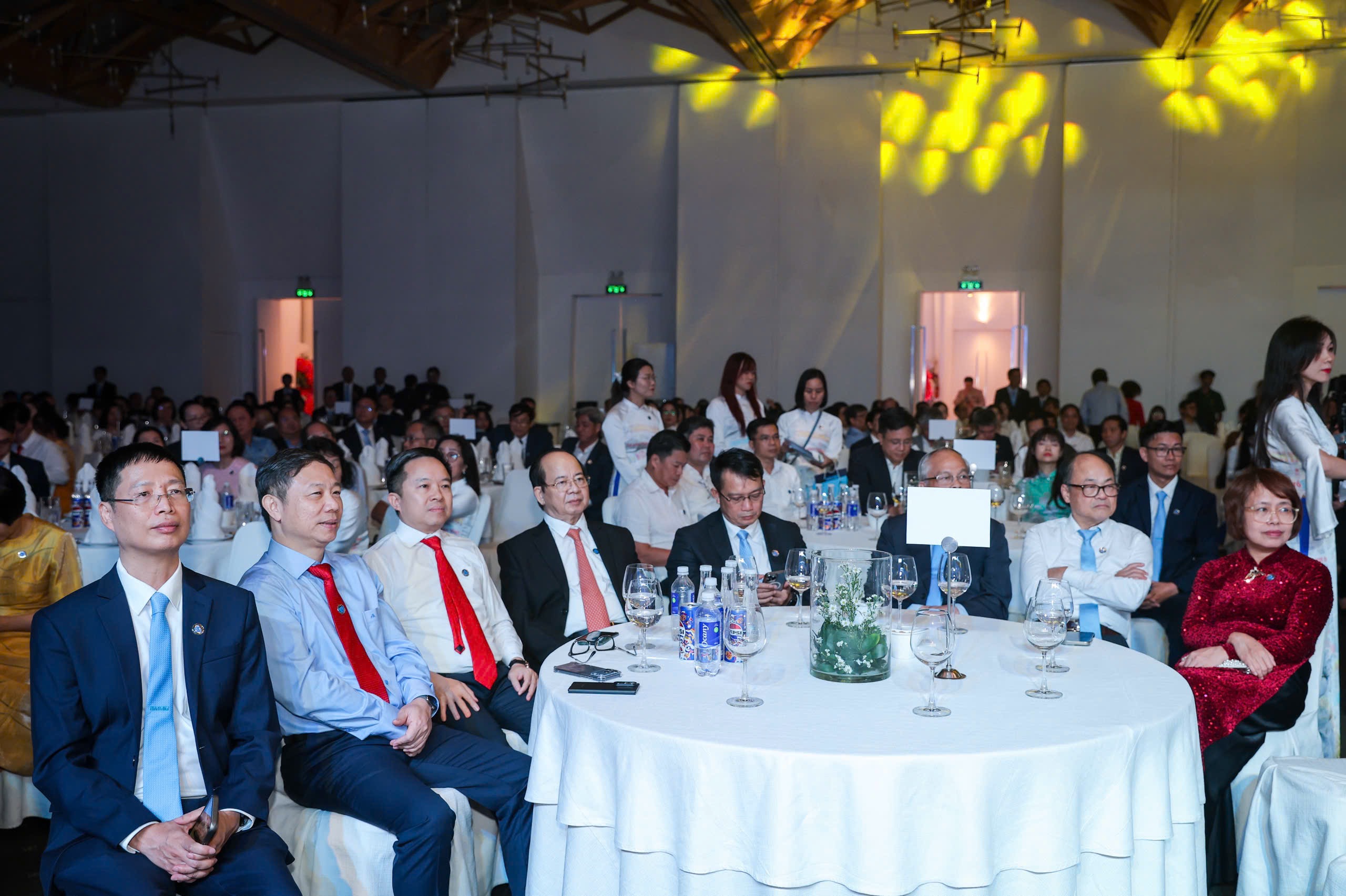 Báo Thanh Niên kỷ niệm 40 năm ngày phát hành số đầu tiên- Ảnh 19. Báo Thanh Niên kỷ niệm 40 năm ngày phát hành số đầu tiên- Ảnh 19.