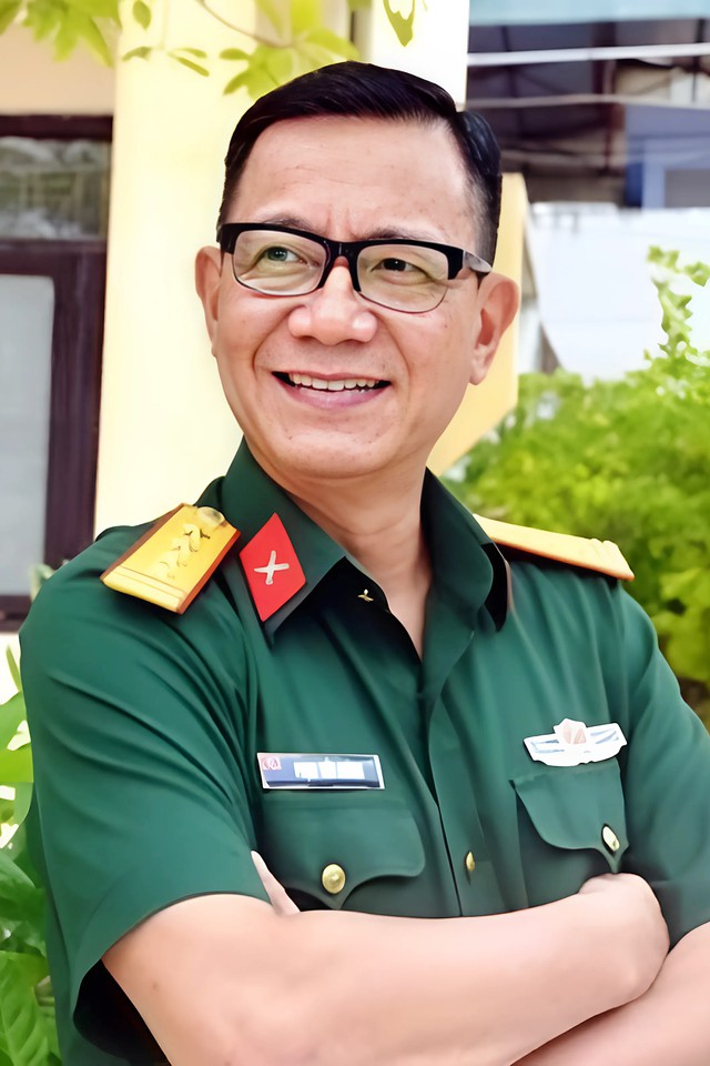 Vbiz có 1 cặp đôi vợ NSND - chồng NSƯT đều mang quân hàm Đại tá, diễn xuất cả đời chưa ai dám chê câu nào- Ảnh 6. Vbiz có 1 cặp đôi vợ NSND - chồng NSƯT đều mang quân hàm Đại tá, diễn xuất cả đời chưa ai dám chê câu nào- Ảnh 6.