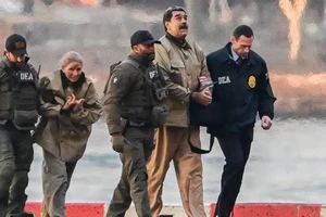 Video - ảnh: Tổng thống Venezuela bị áp giải đến tòa án ở Manhattan