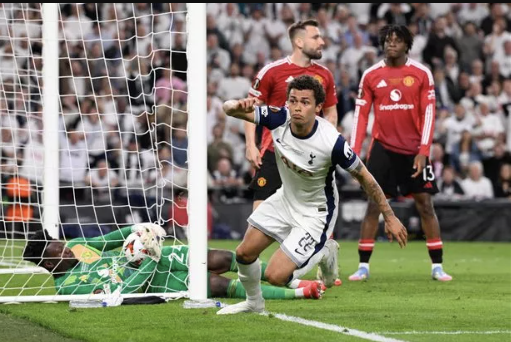 Ruben Amorim chia tay Man United: Đoạn kết tất yếu và tốn kém - Ảnh 4.