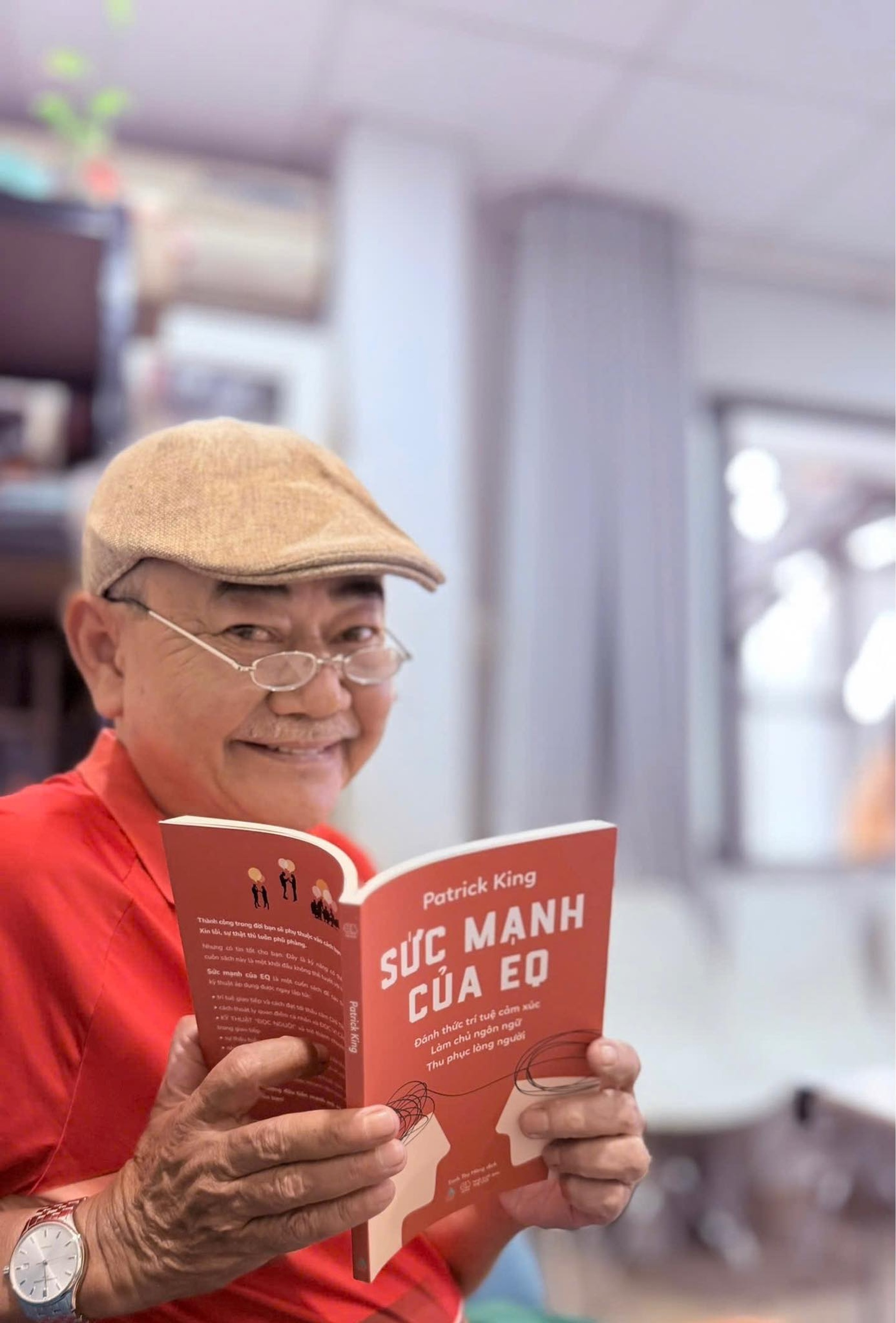 NSND Việt Anh U70 bên vợ kém 36 tuổi, đoàn tụ con gái sau nhiều năm xa cách - 9